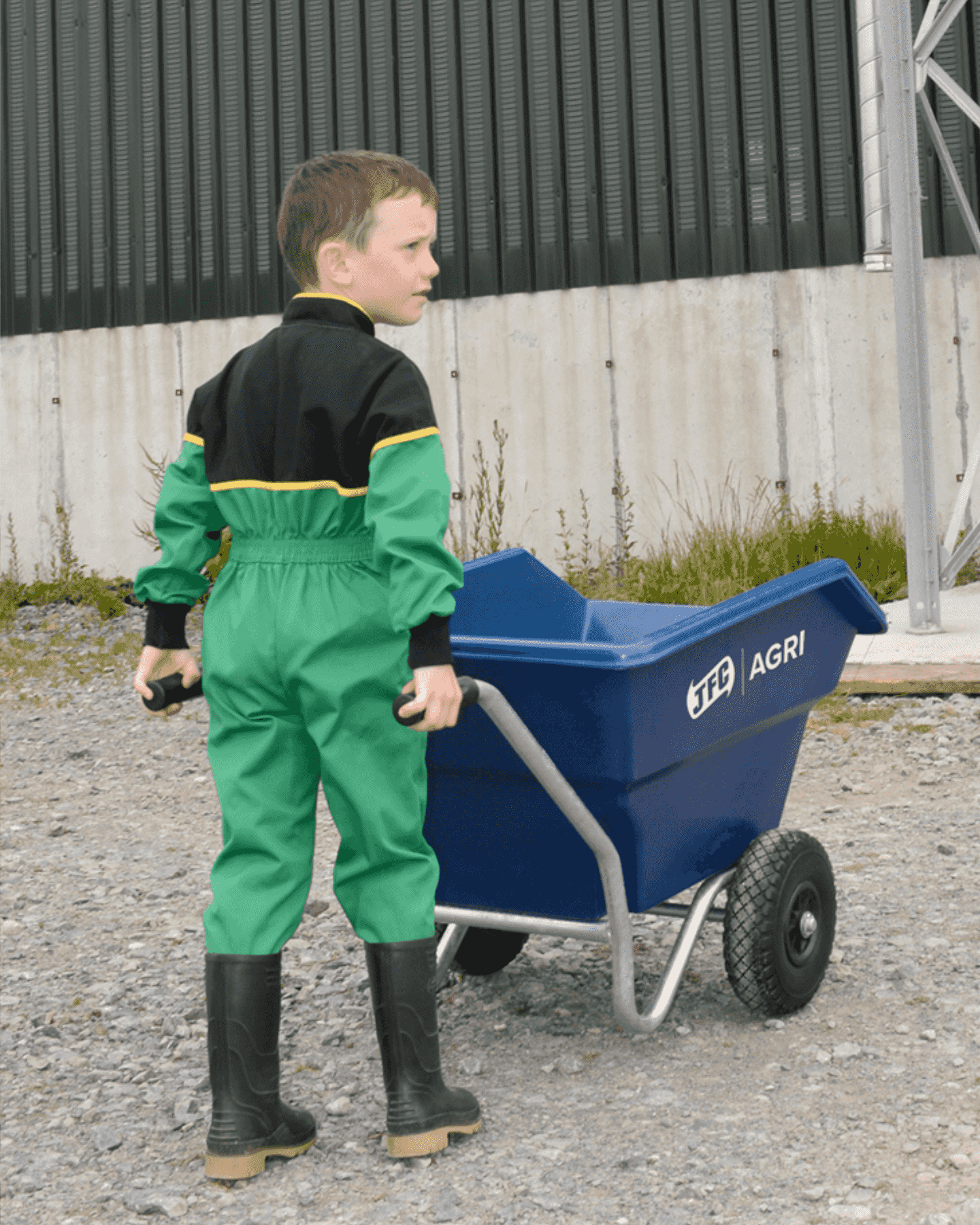 Junior Dump Wheelbarrow1