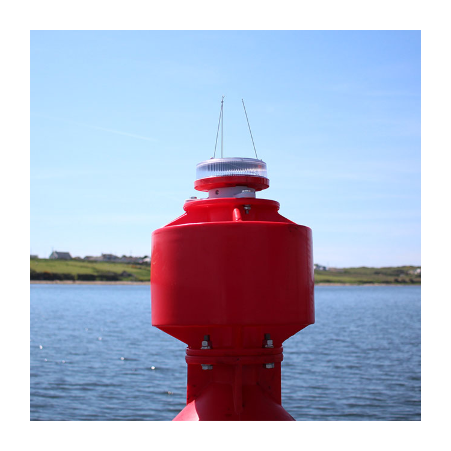 Self-contained LED Lantern for Buoys1